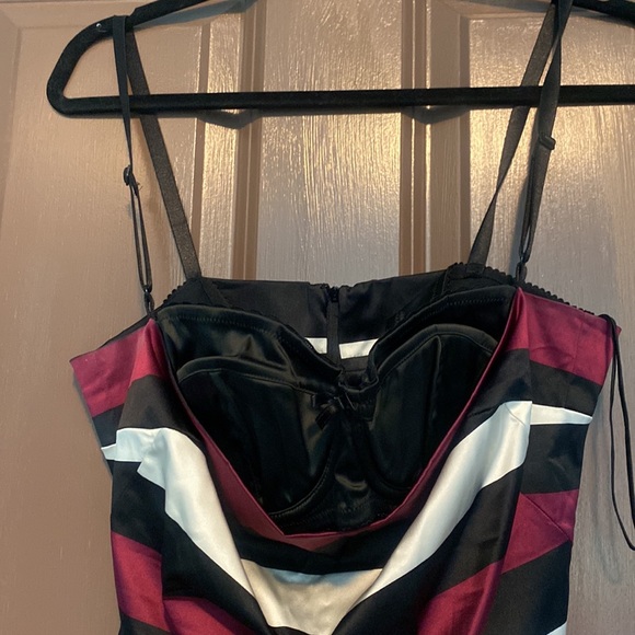 Genuine Dolce Gabbana tube top with built in peek-a-boo bra 44 - Picture 2 of 5